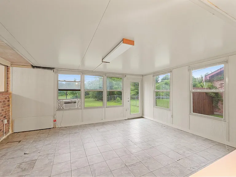 746 Fawn Dr — Photo 9