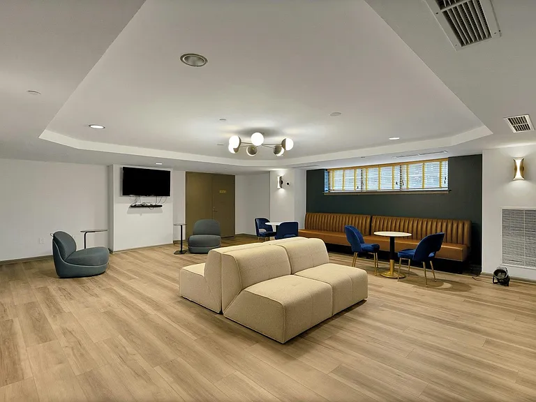 700 Grove St #5R — Photo 12