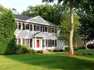 2840 Farm Walk Rd, Yorktown Heights, NY 10598