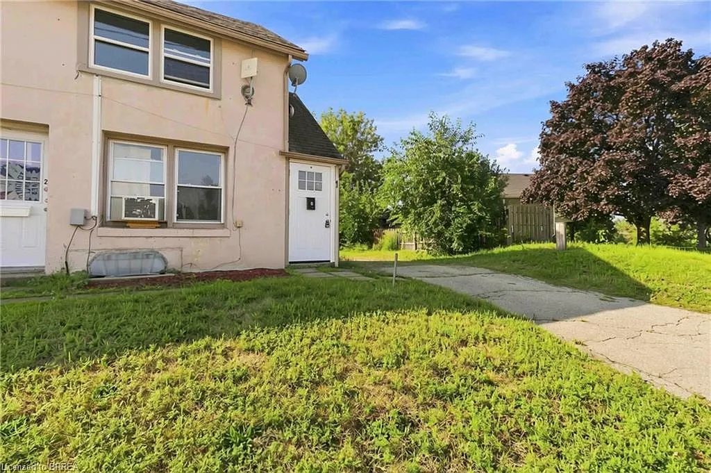 2 bed, 1.0 bath, 594 sqft, $1,625 — Photo 2