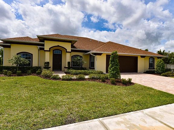 2nd image of 3727 Pascoli Pl