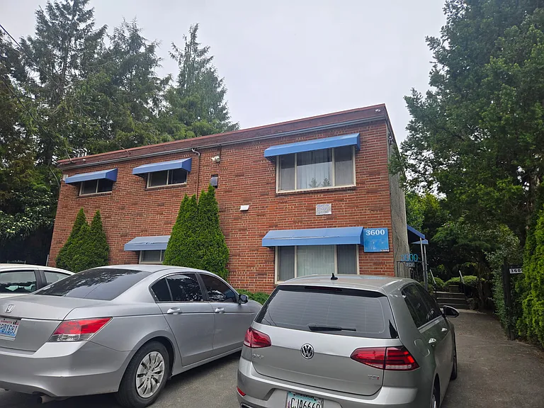 3600 NE 73rd Pl #3 — Photo 9