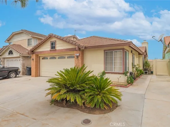 2074 Alfalfadale Rd, Perris, CA 92571
