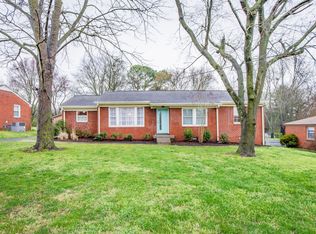 312 Fieldcrest Dr, Nashville, TN 37211