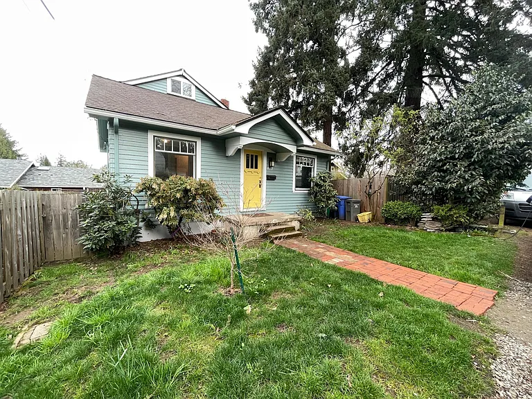 8118 SW 36th Ave — Photo 2