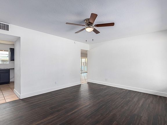 3rd image of 3801 W Fleetwood Ln