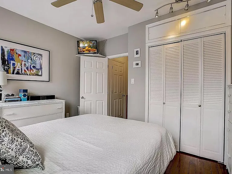2735 Reno St — Photo 6