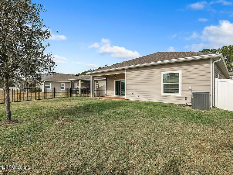 16187 Blossom Lake Dr — Photo 3