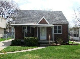 17746 Birmingham St, Roseville, MI 48066