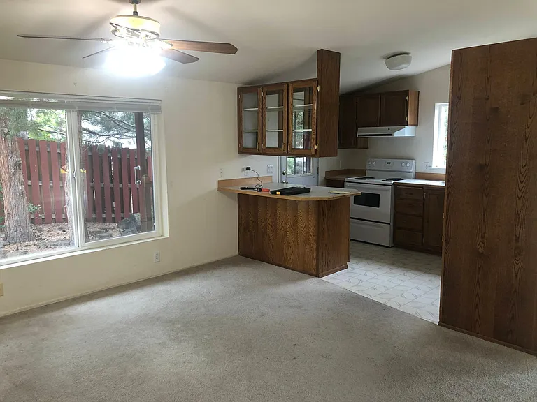 2515 NE Lavender Way — Photo 7