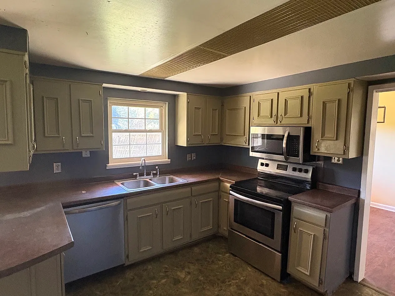 2005 North Riverview Circle - 1 — Photo 3