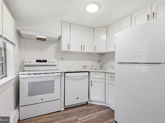 3rd image of 343 Summer Ave