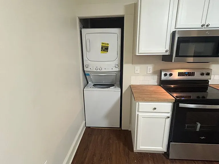216 Randolph St — Photo 5