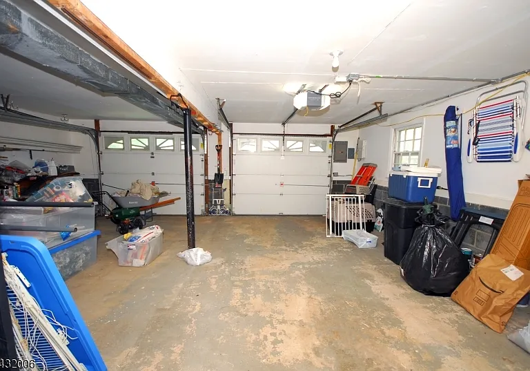 830 E Meadow Dr — Photo 33
