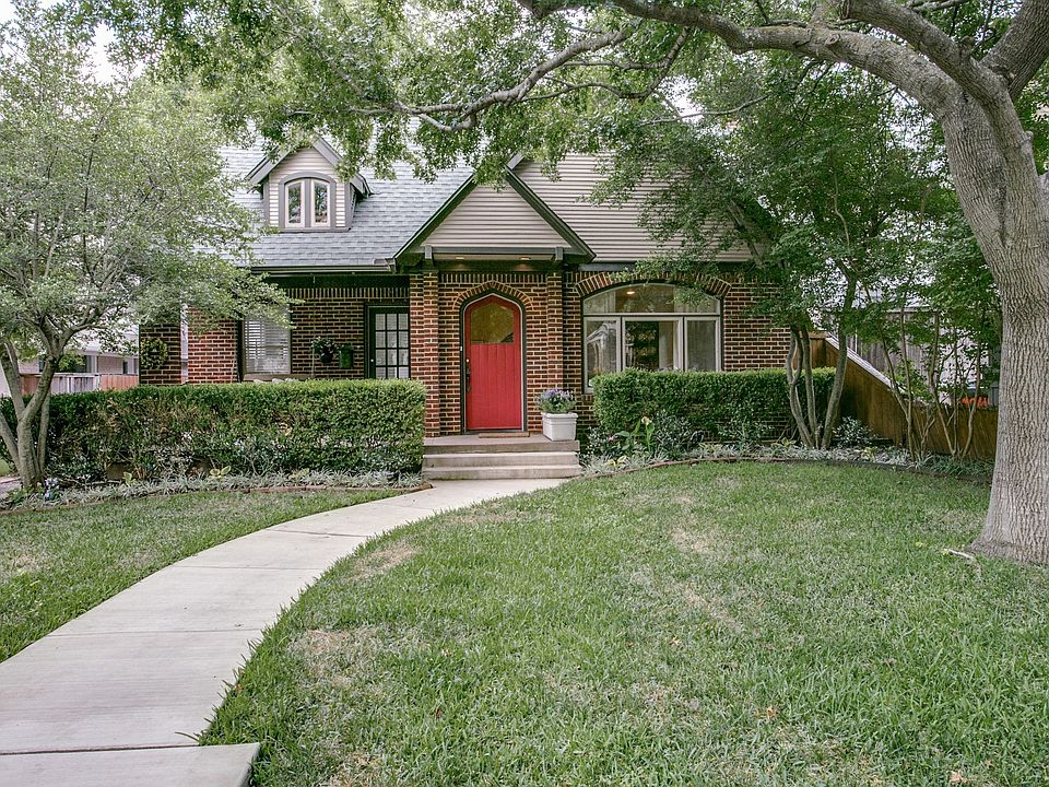 1st image of 906 Stewart Dr