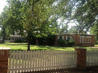 501 N High St, Uvalde, TX 78801