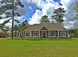 106 W Edgefield Dr, Leesburg, GA 31709