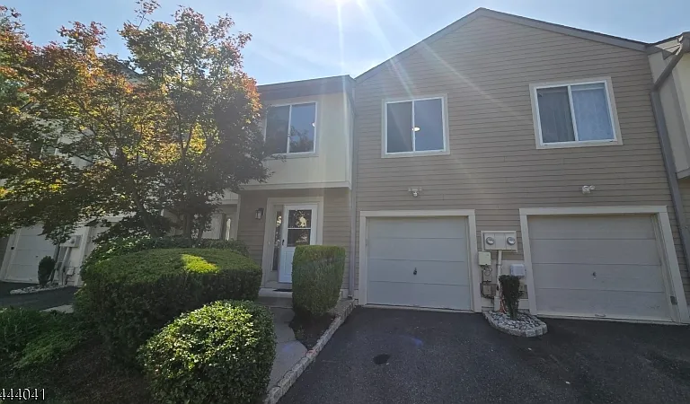 1803 Park Pl — Photo 1
