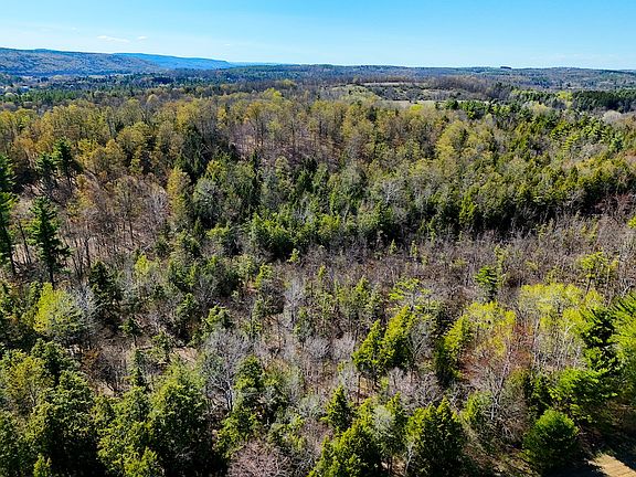4th image of 450 Long Rd