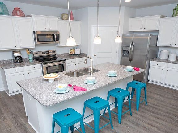5th image of 23 Parkglen Dr. Lot -- 7  Cali F