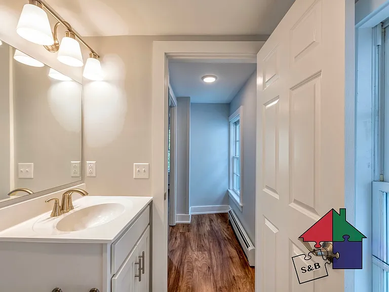 166 N Winooski Ave — Photo 5
