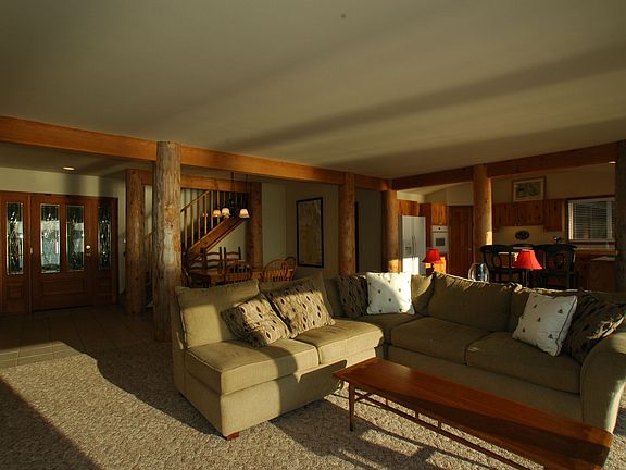 Sun drenched living/dining room