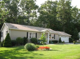 5 Heather Brook Rd, Uncasville, CT 06382