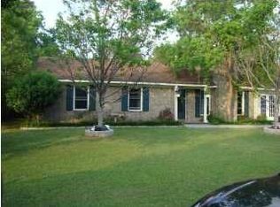 302 Kershaw Rd, Summerville, SC 29486