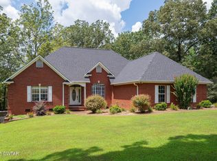 615 Hidden Hills Cir, Lexington, TN 38351