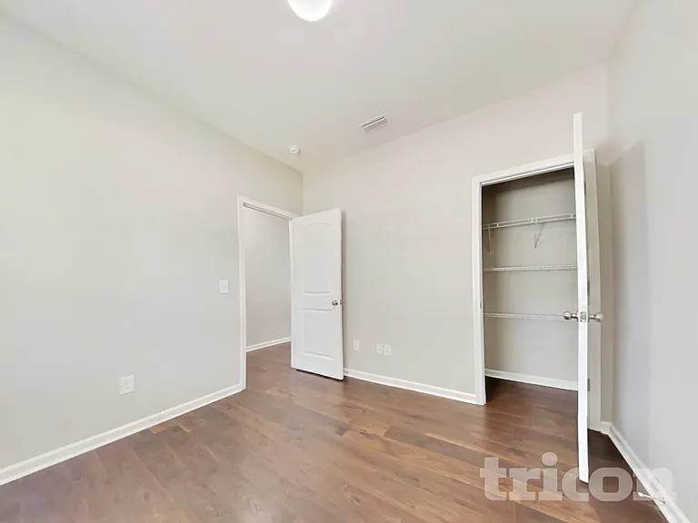 1064 Bitting Hall Cir — Photo 11