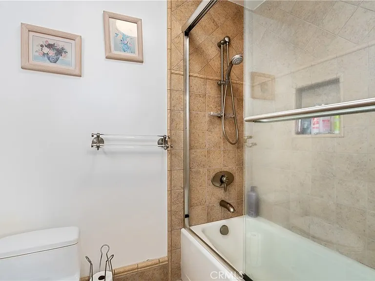 8252 Dancy Cir — Photo 20