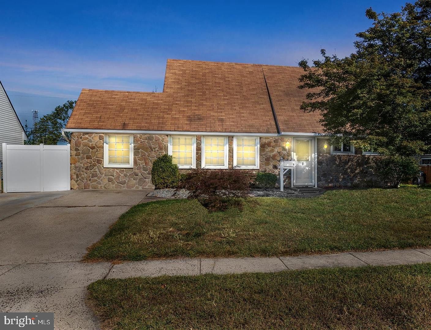 9 Kenwood Dr N, Levittown, PA 19055 Zillow