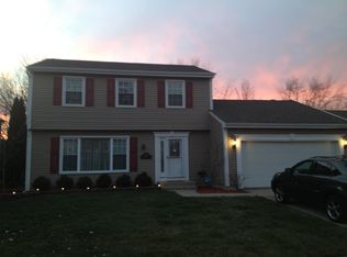 268 Continental Ln, Schaumburg, IL 60194