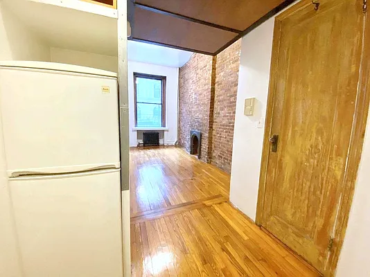 Rented by Manhattan Spaces | media 12