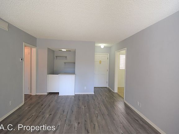 3rd image of 5036 Coldwater Canyon Ave APT 208