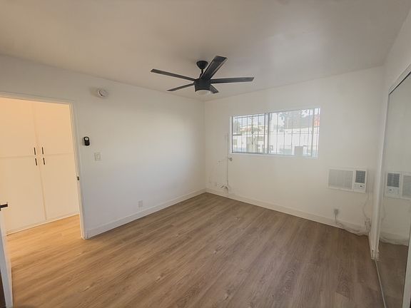 4th image of 919 S Lake St APT 3