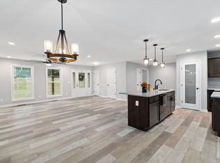 3313 Lylewood Rd, Woodlawn, TN 37191