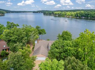 12 Gaza Ln, Hot Springs Village, AR 71909