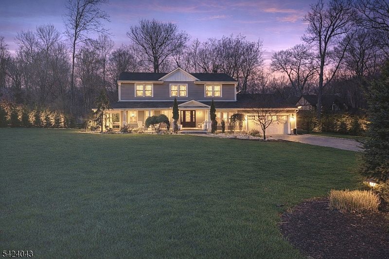 1st image of 32 Virginia Rd