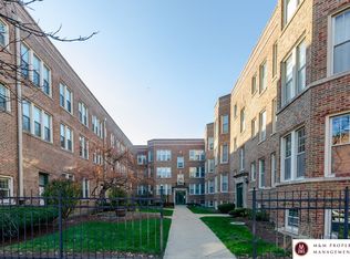 437 S Kenilworth Ave #445-3, Oak Park, IL 60302