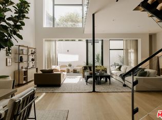 702 N Doheny Dr #Townhouse 19, West Hollywood, CA 90069