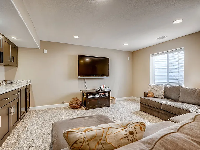 1020 Ulster St — Photo 16
