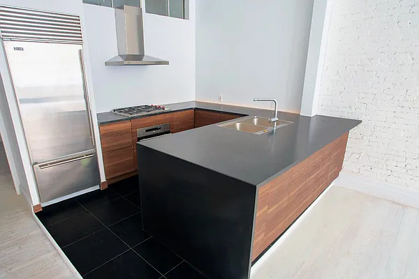 Rented by Keller Williams NYC | media 22