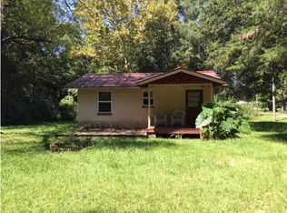 350 Henry Ave, Wewahitchka, FL 32465