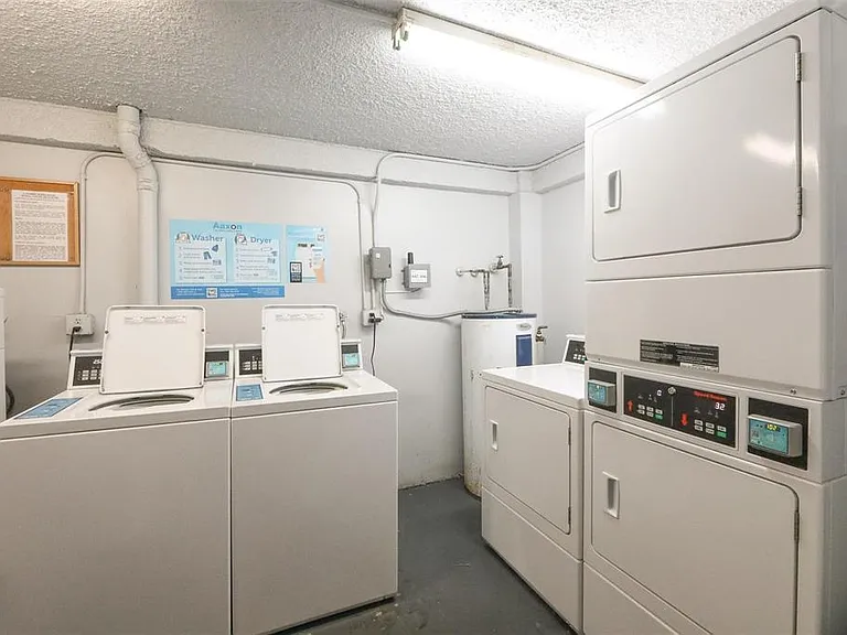 113 Royal Park Dr #1H — Photo 20