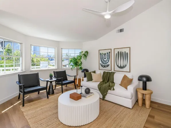 34 Mariners Circle, San Rafael, CA 94903