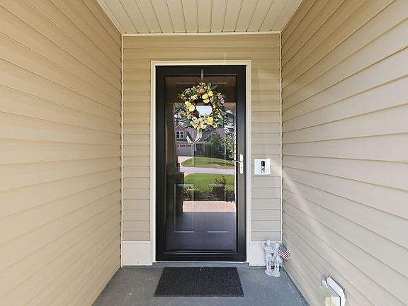 4th image of 47 Mountain View Dr