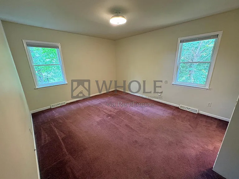 386 Wildwood Ct — Photo 8
