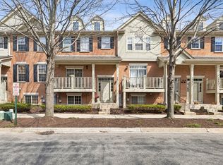 77 Lee Ct, Winfield, IL