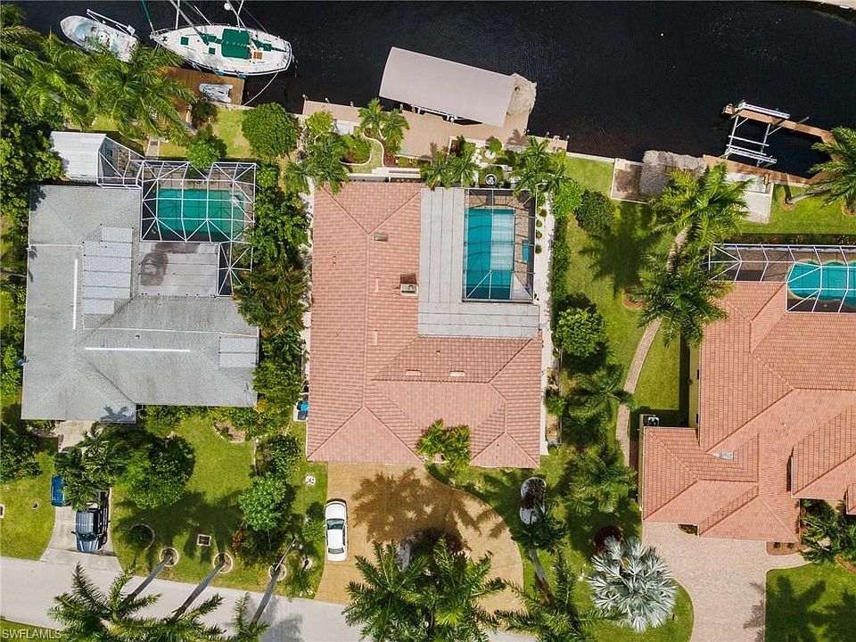 5231 Seminole Ct, Cape Coral, FL 33904 | Zillow